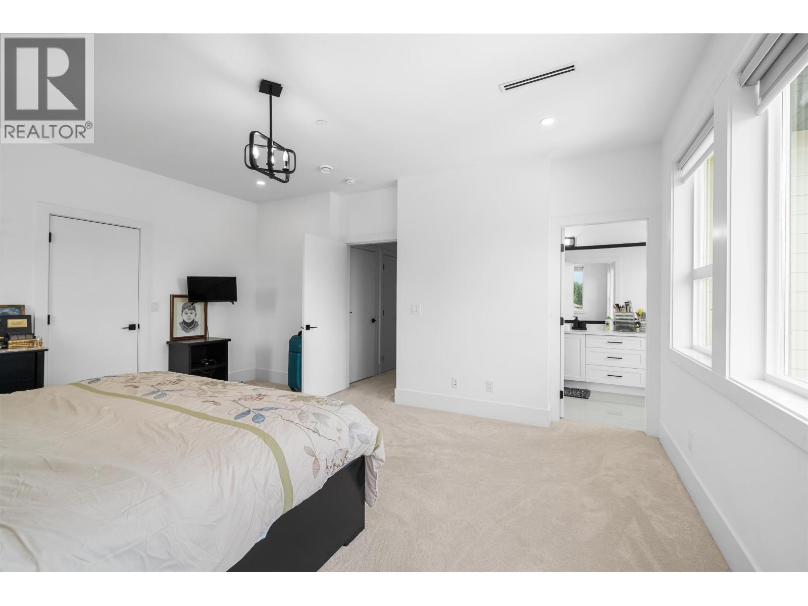 Photo 12 of 12310 189 A Street, Pitt Meadows BC