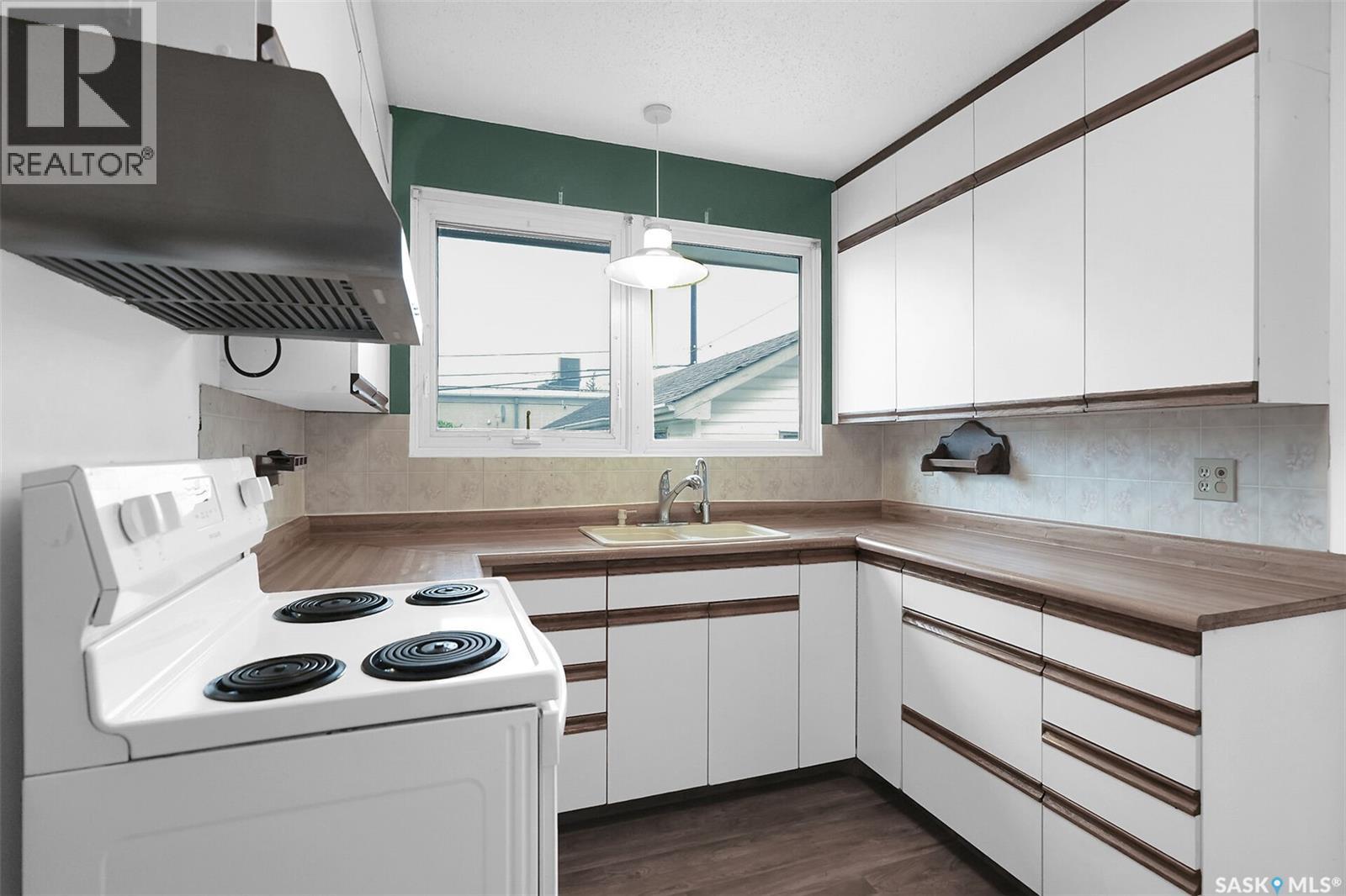 Photo 7 of 40 Richardson Crescent, Regina SK