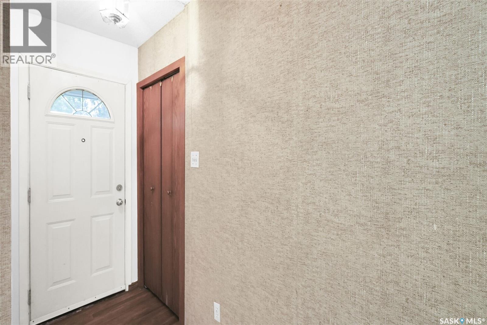 Photo 3 of 40 Richardson Crescent, Regina SK