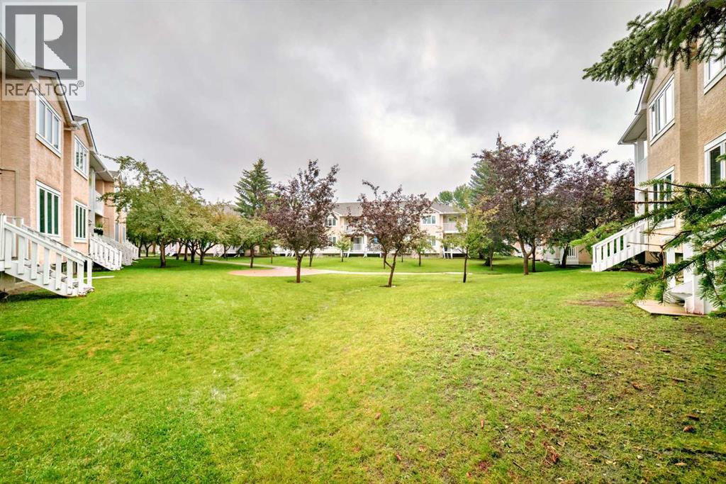 Single Family House for Sale in   Sandarac Drive NW Sandstone Valley Calgary 