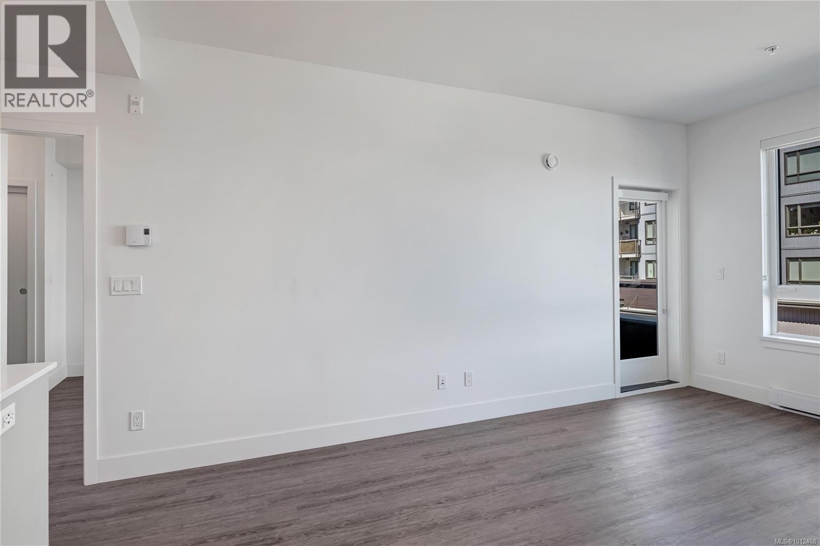 312 940 REUNION Avenue, Langford