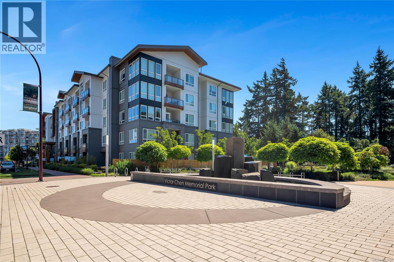 312 940 REUNION Avenue, Langford