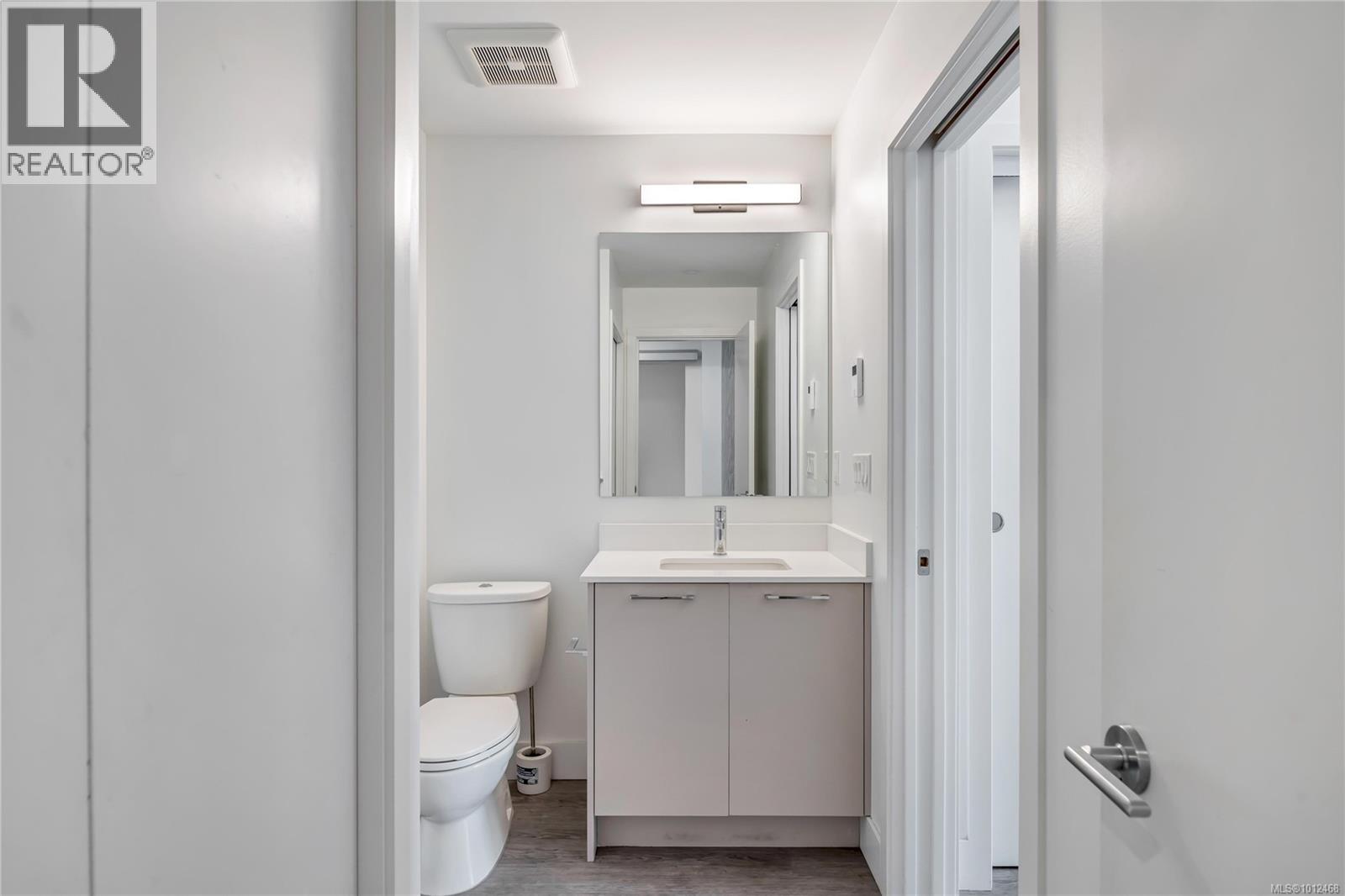 312 940 REUNION Avenue, Langford