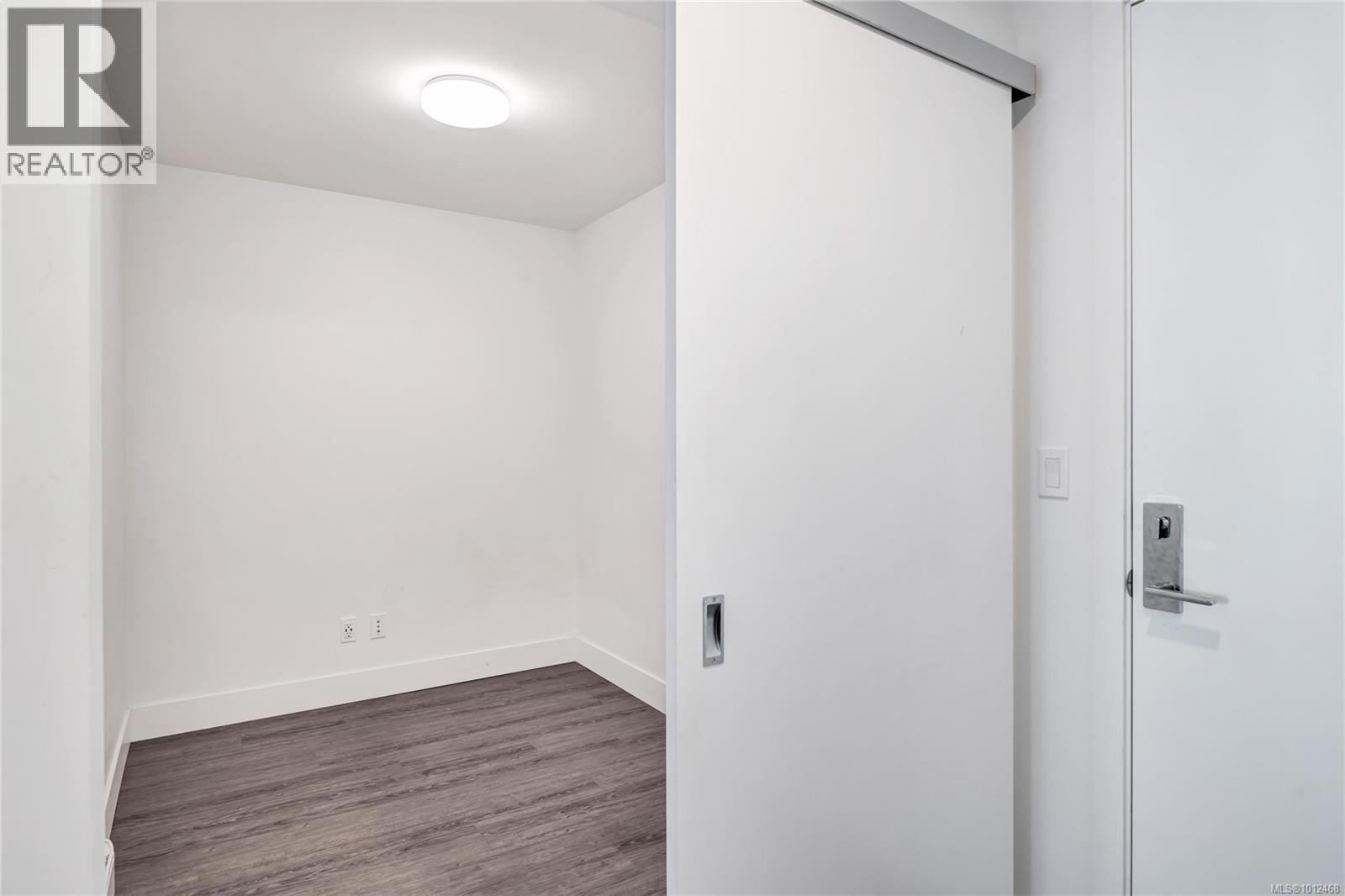 312 940 REUNION Avenue, Langford