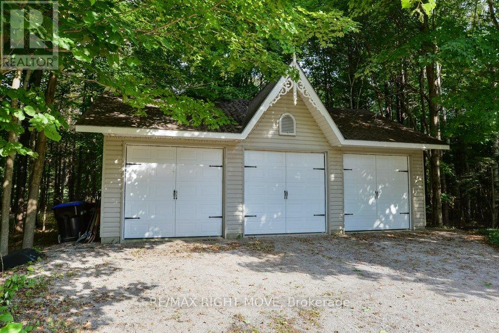 Photo 16 of 1390 Warminster Side Road, Oromedonte ON