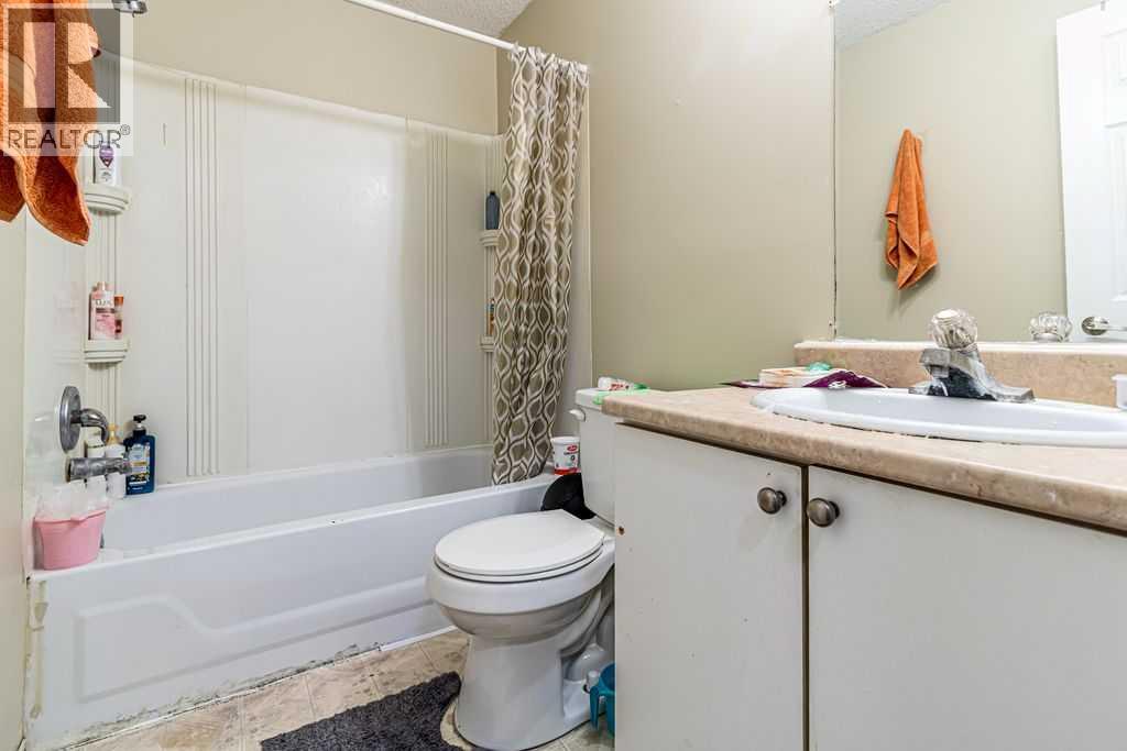 Photo 19 of 98 Tarawood Lane Ne, Calgary AB