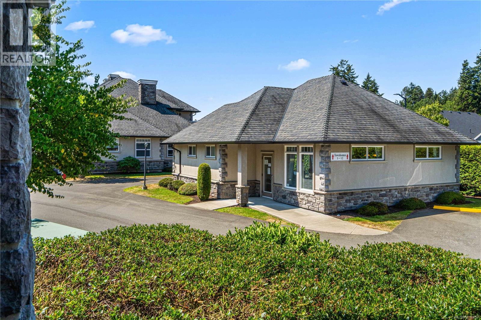 Photo 27 of 102 399 Wembley Rd, Parksville BC