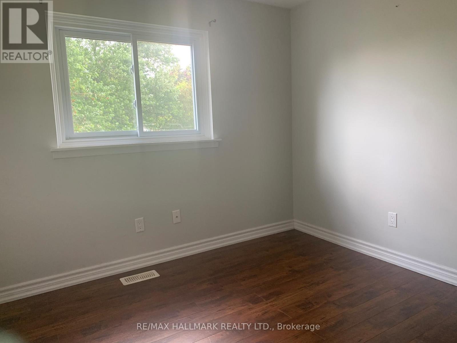 Photo 28 of 20 Snowball Crescent, Toronto ON