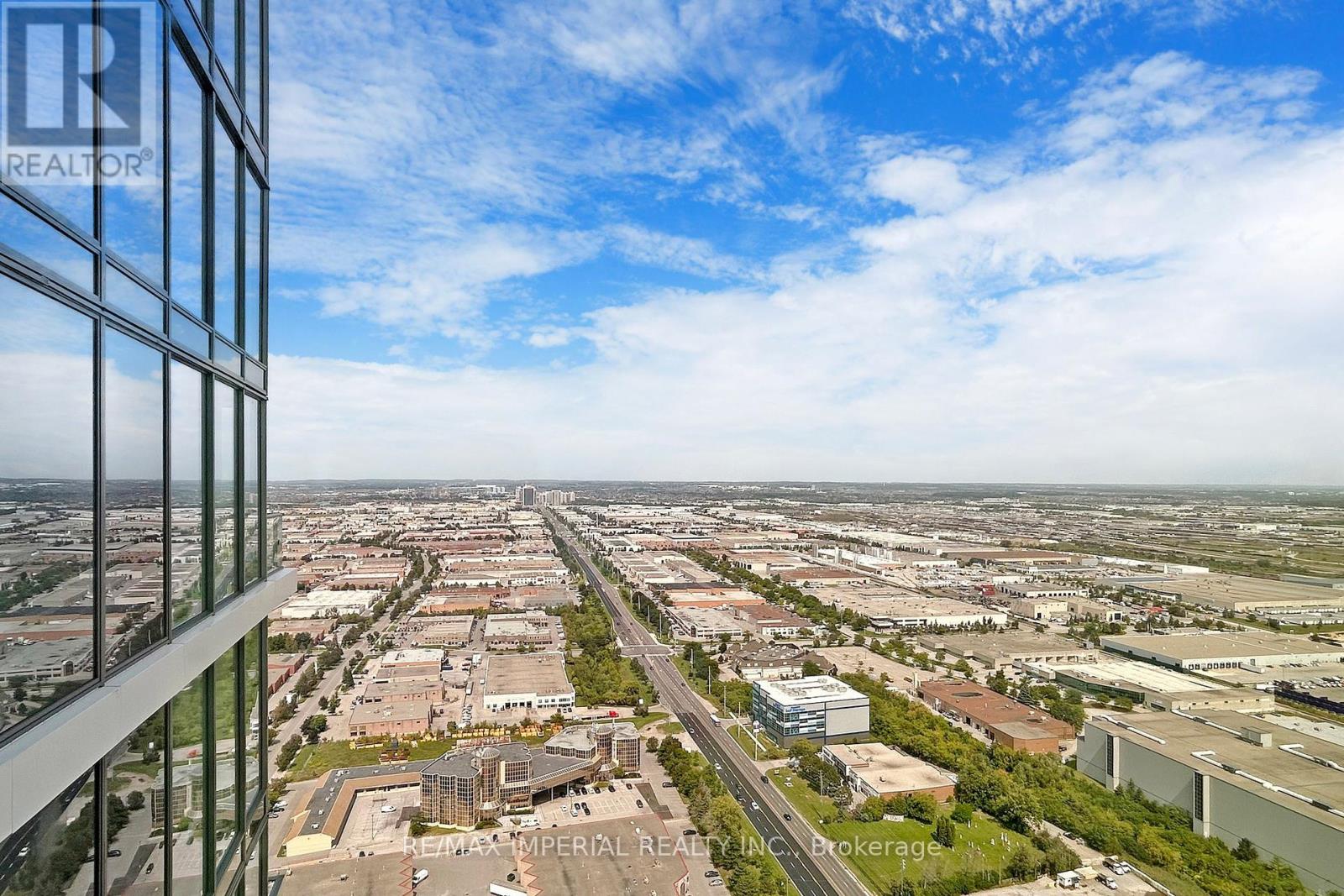 Photo 21 of 4805 1000 Portage Parkway, Vaughan ON