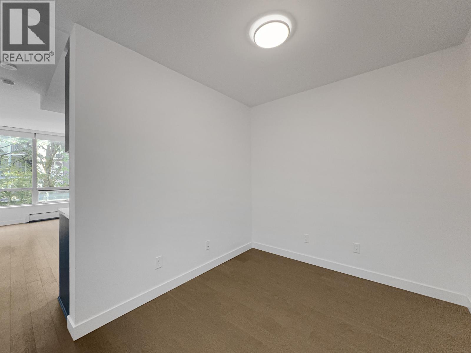 Photo 13 of 5 Xx 9060 University Crescent, Burnaby BC