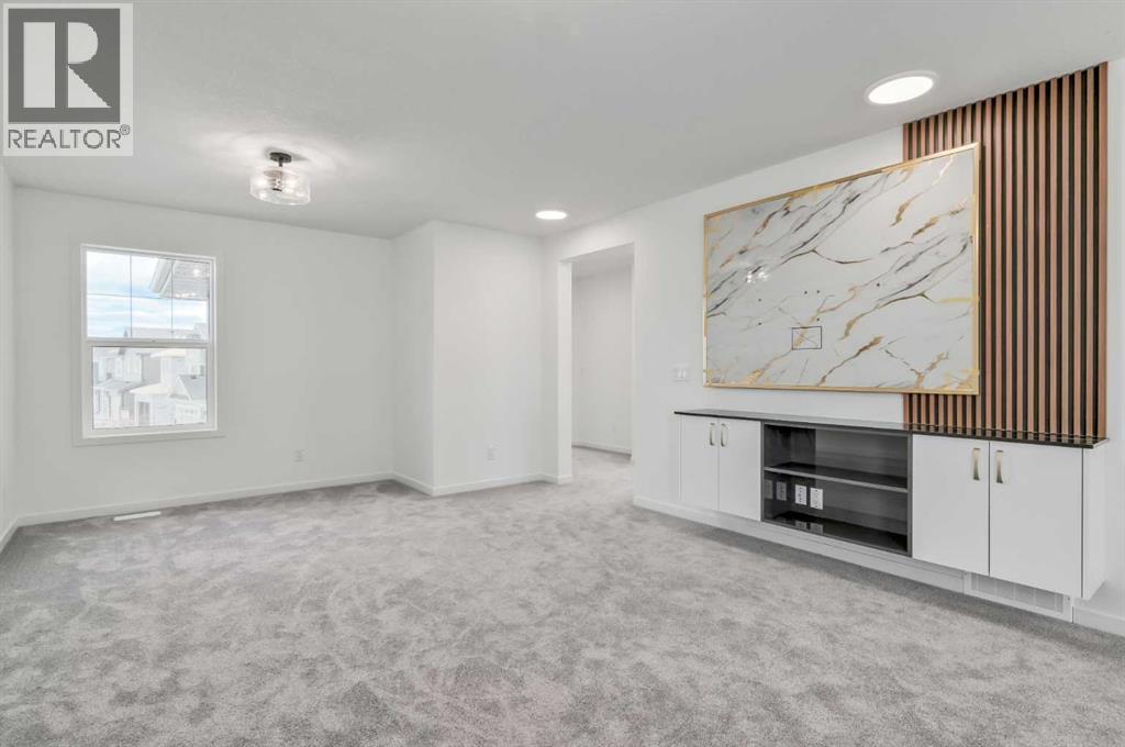 Photo 18 of 36 Magnolia Crescent Se, Calgary AB