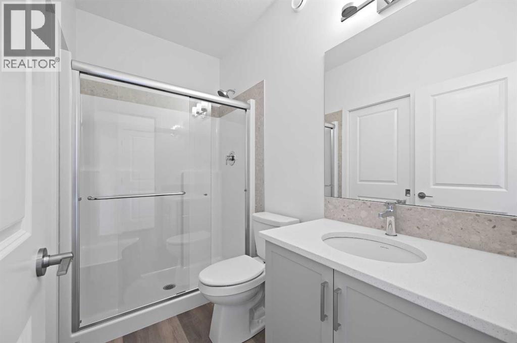 Photo 14 of 430 Corner Glen Way Ne, Calgary AB