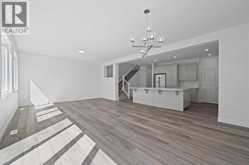 Photo 2 of 430 Corner Glen Way Ne, Calgary AB