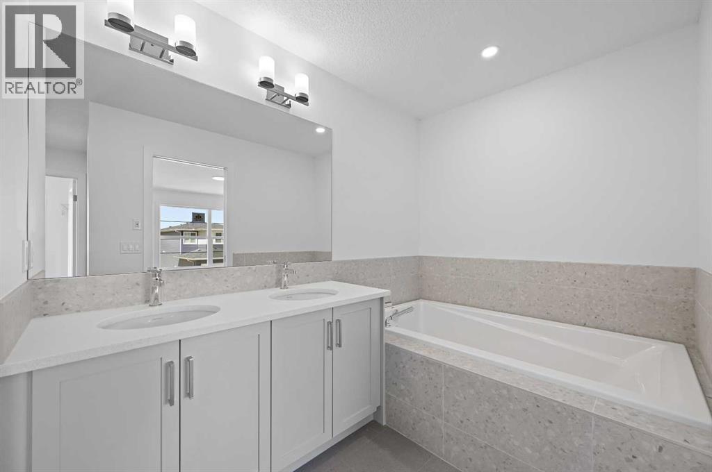 Photo 7 of 430 Corner Glen Way Ne, Calgary AB