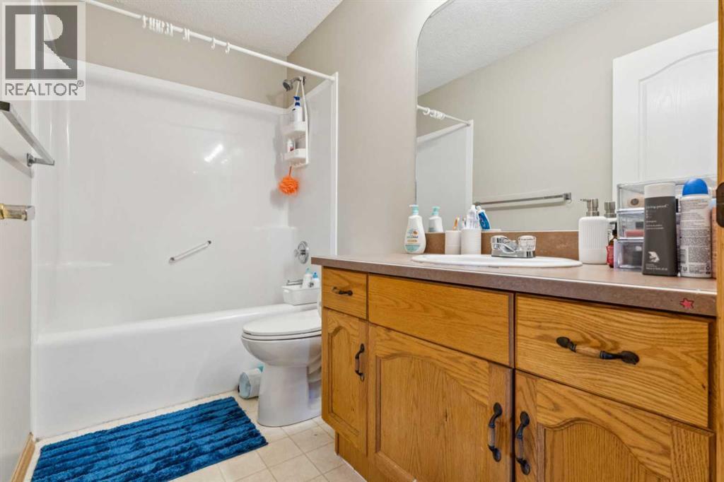 Single Family House for Sale in  Somerside Place SW Somerset Calgary 