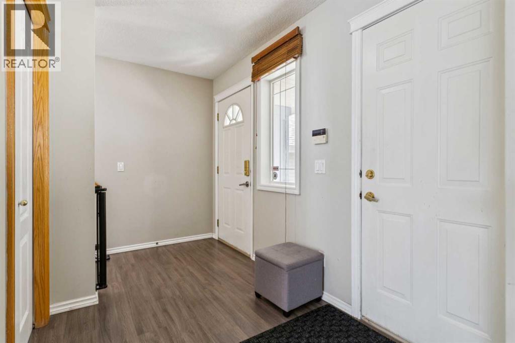 Single Family House for Sale in  Somerside Place SW Somerset Calgary 