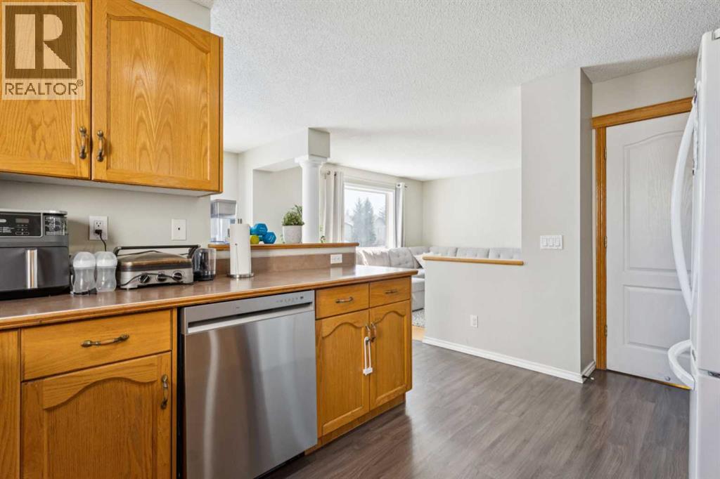 Single Family House for Sale in  Somerside Place SW Somerset Calgary 