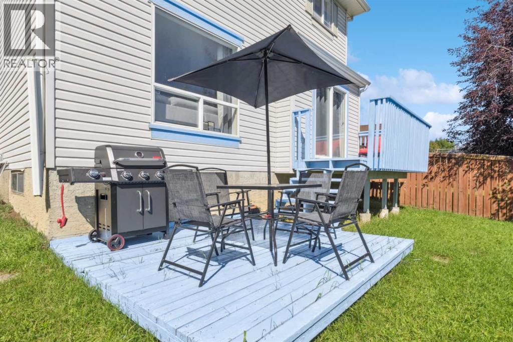 Single Family House for Sale in  Somerside Place SW Somerset Calgary 