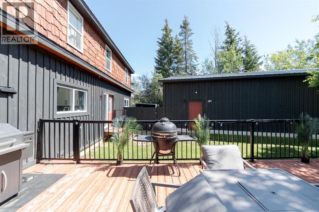 Photo 38 of 49 Poplar Crescent, Gregoire Lake Estates AB