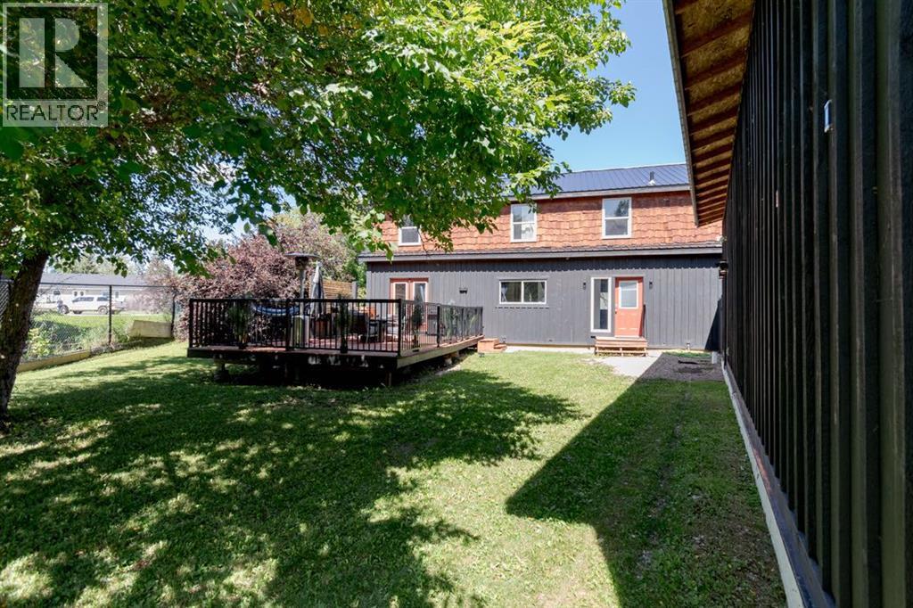 Photo 41 of 49 Poplar Crescent, Gregoire Lake Estates AB
