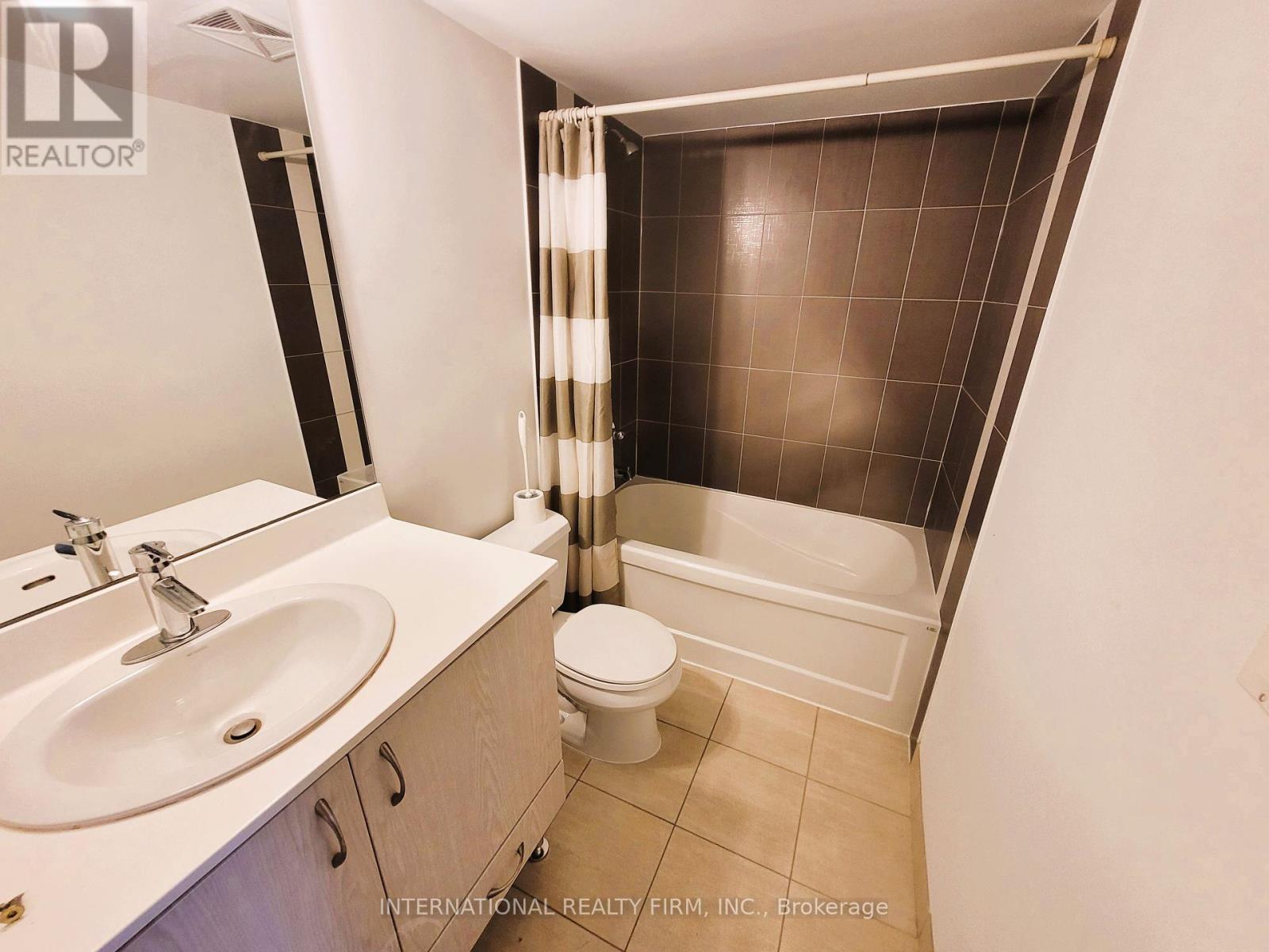 Photo 18 of 209 5793 Yonge Street, Toronto ON