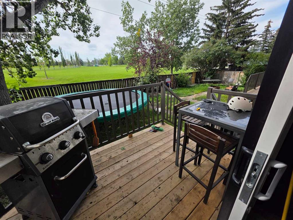Single Family House for Sale in  Brookpark Crescent SW Braeside Calgary 