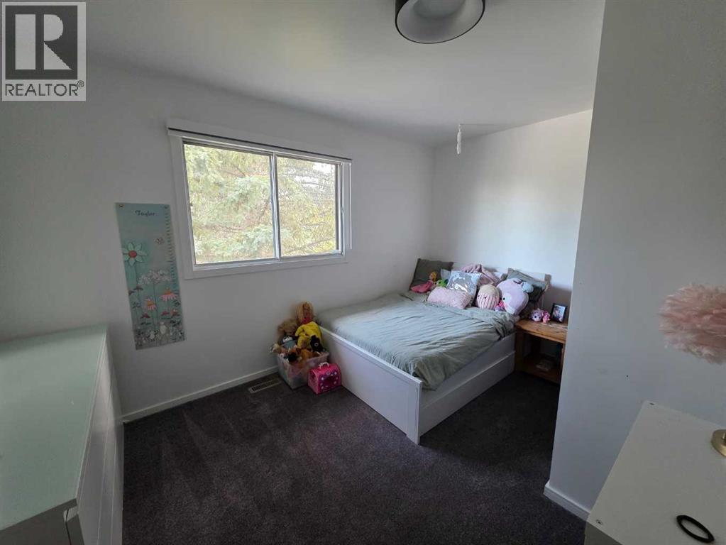 Single Family House for Sale in  Brookpark Crescent SW Braeside Calgary 