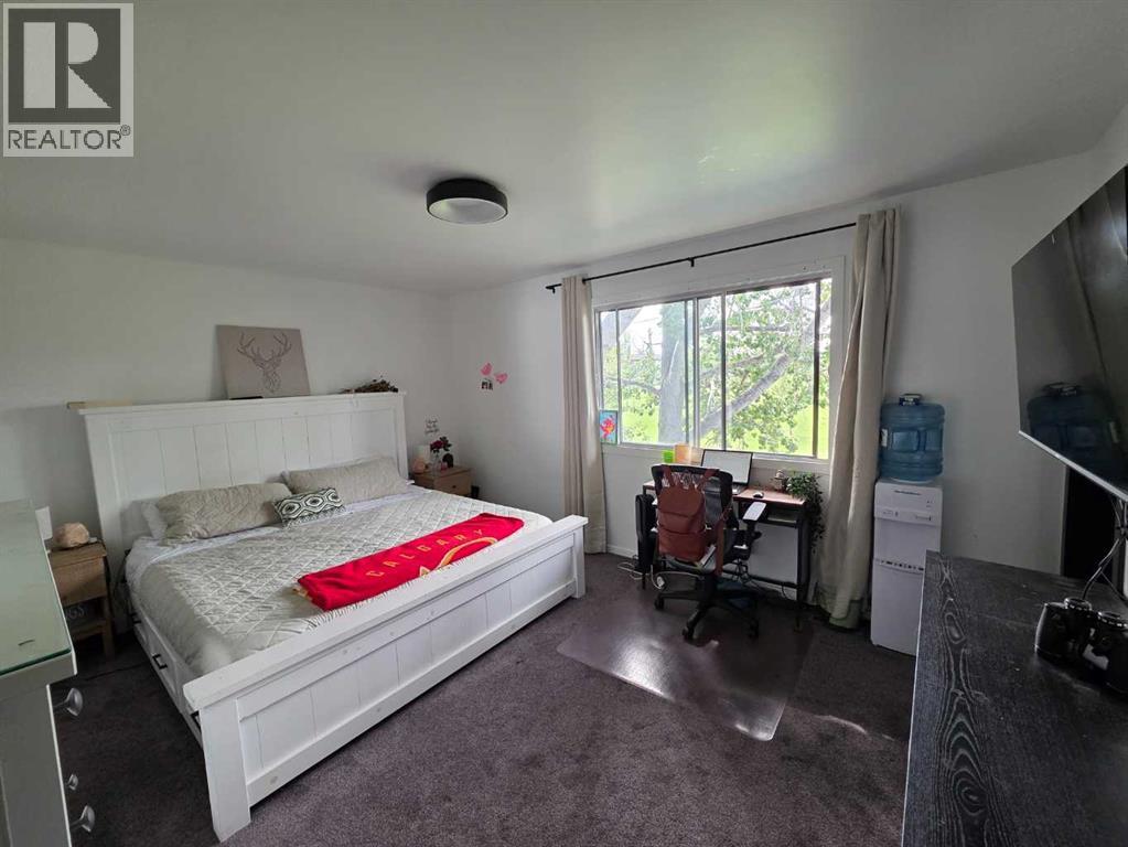 Single Family House for Sale in  Brookpark Crescent SW Braeside Calgary 