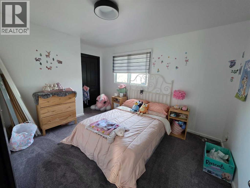 Single Family House for Sale in  Brookpark Crescent SW Braeside Calgary 
