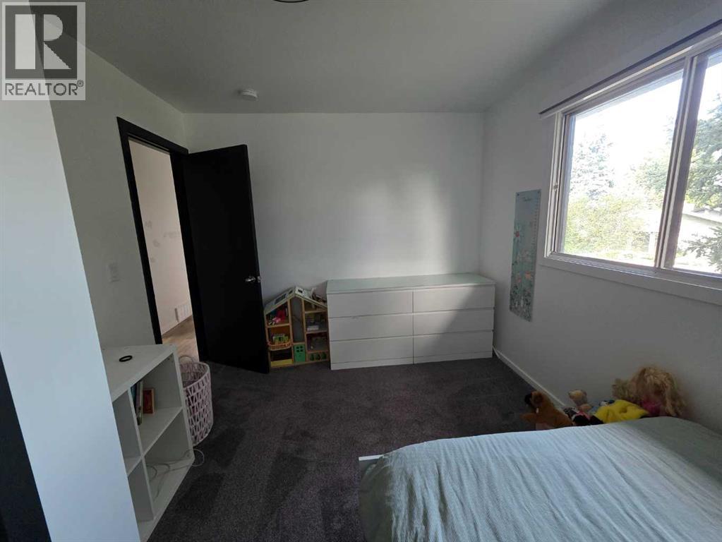 Single Family House for Sale in  Brookpark Crescent SW Braeside Calgary 