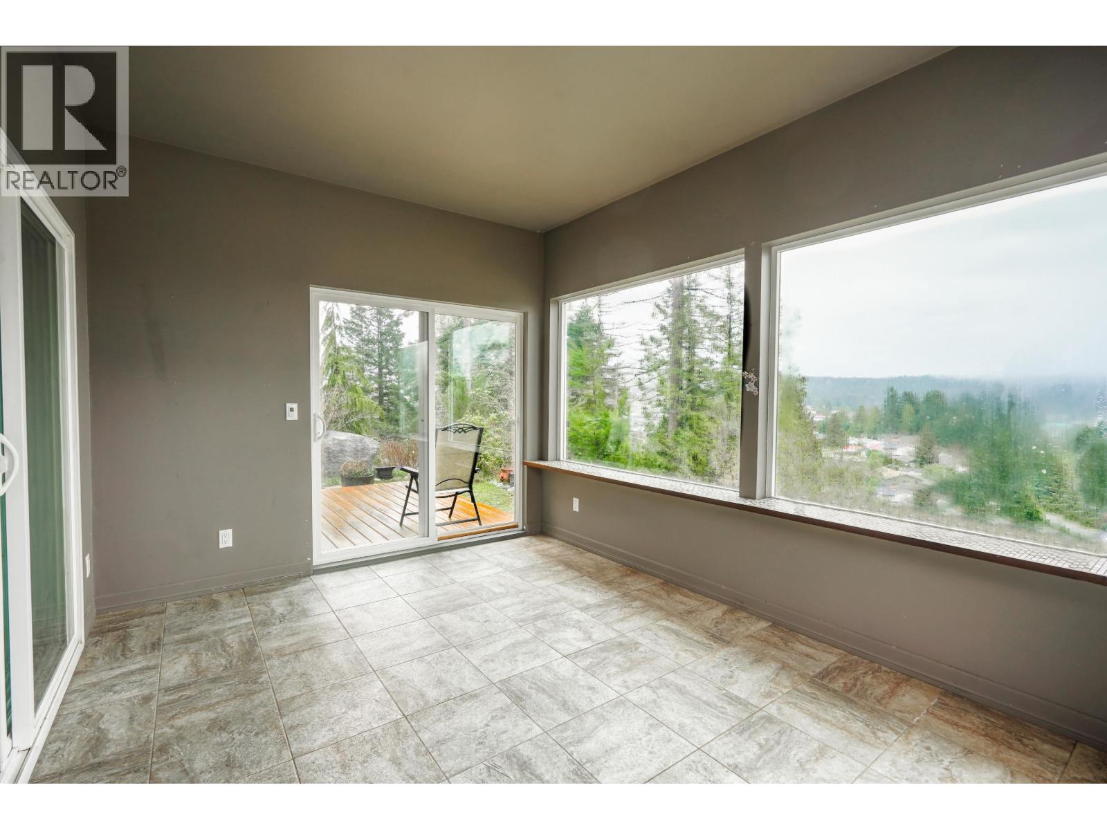 5628 MEDUSA PLACE, Sechelt