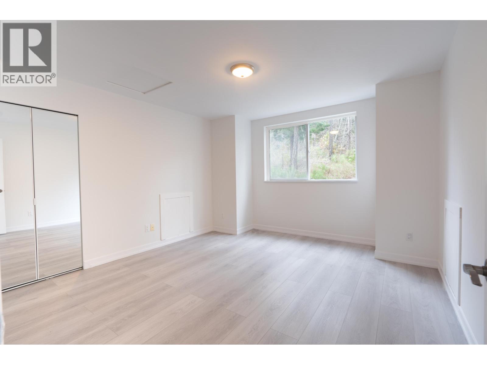 5628 MEDUSA PLACE, Sechelt