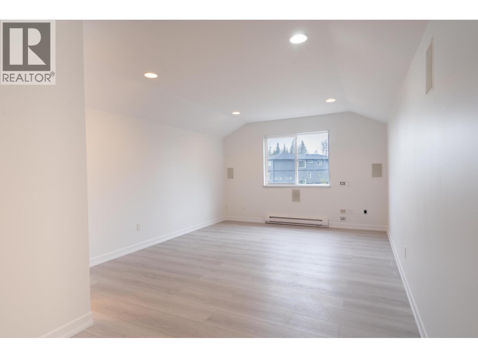 5628 MEDUSA PLACE, Sechelt