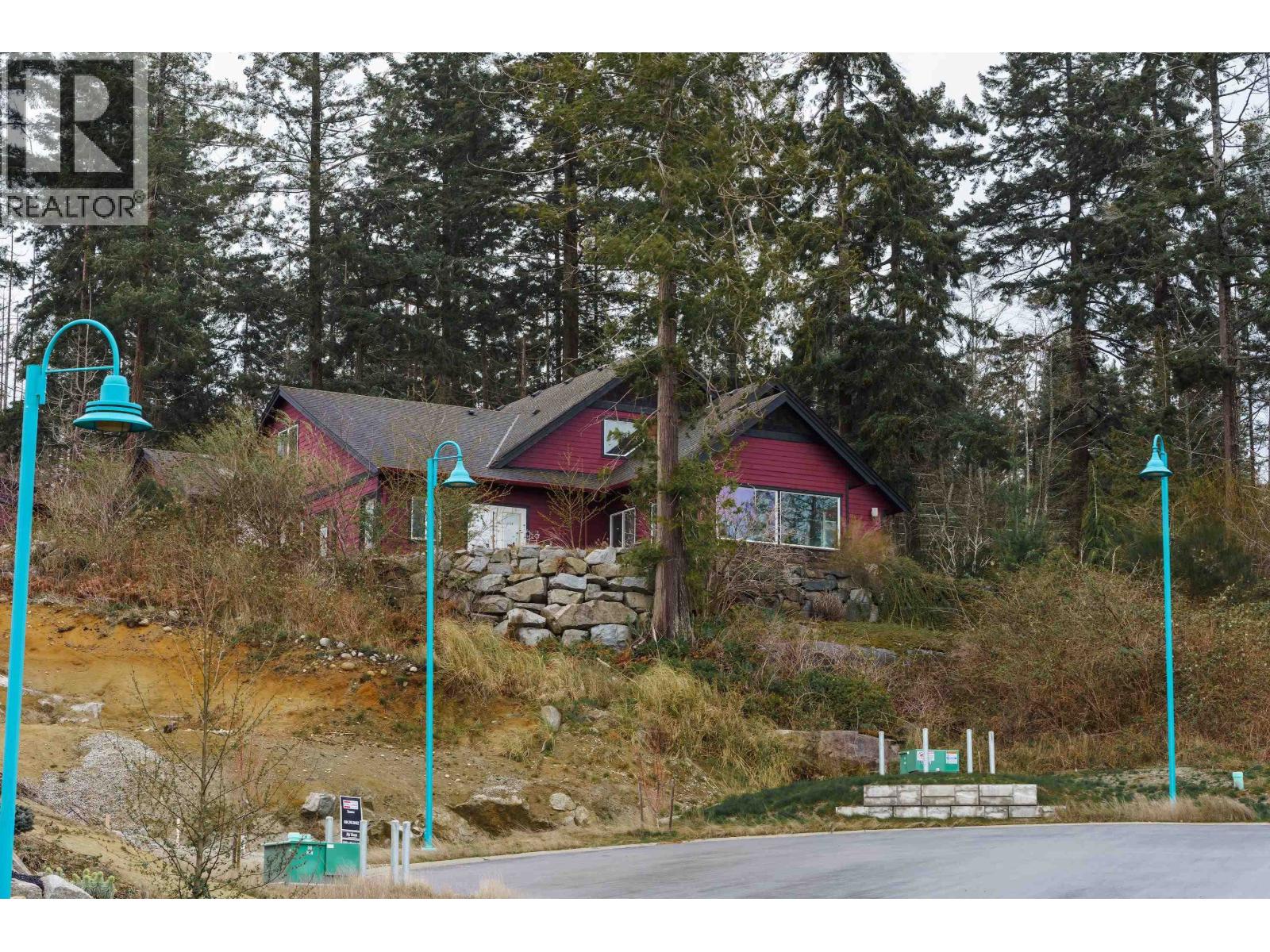 5628 MEDUSA PLACE, Sechelt