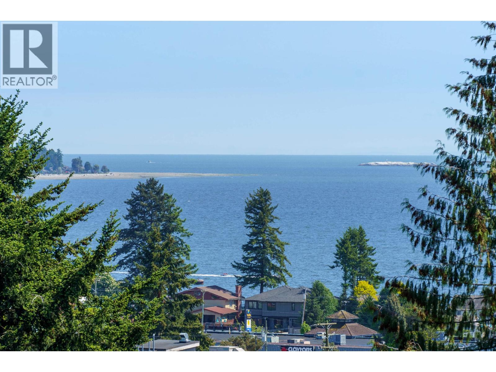 5628 MEDUSA PLACE, Sechelt