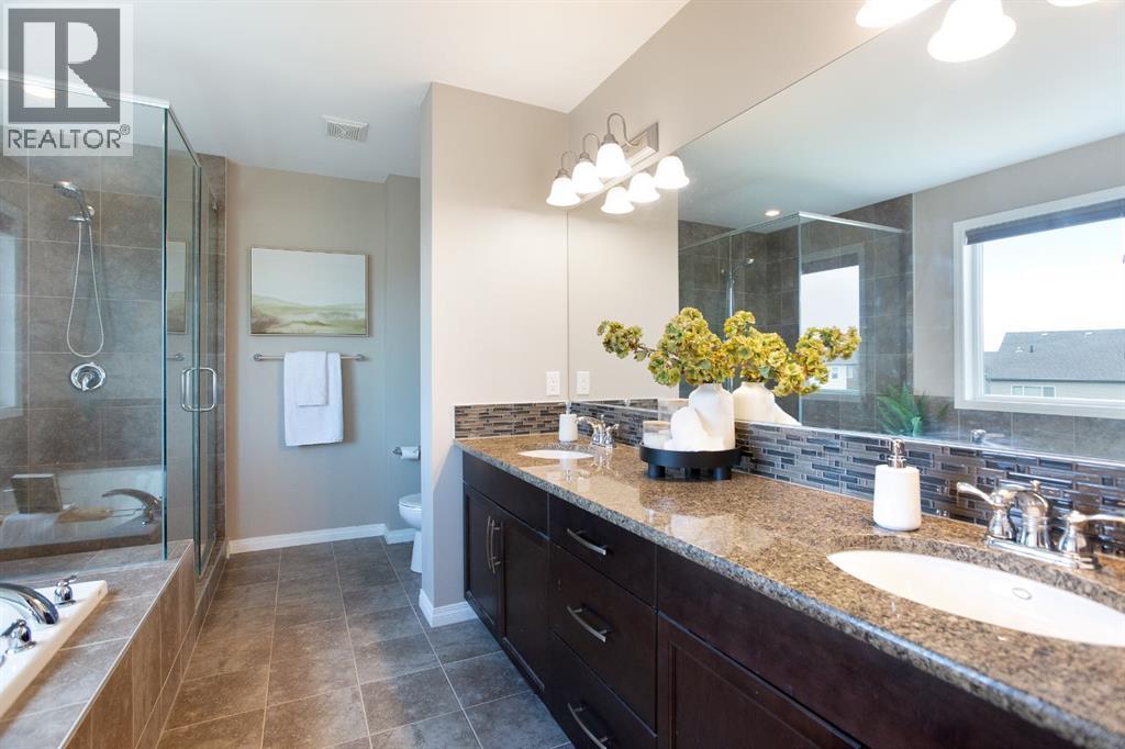 Photo 22 of 139 Windwood Grove Sw, Airdrie AB