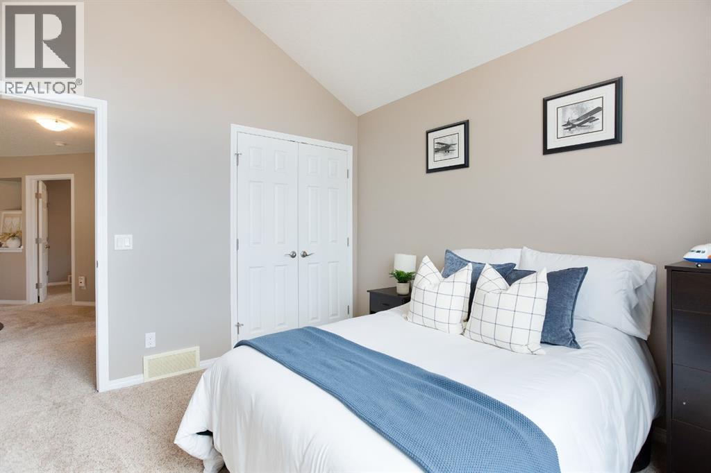 Photo 25 of 139 Windwood Grove Sw, Airdrie AB