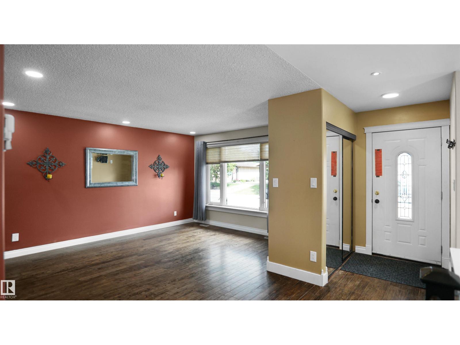 Photo 15 of 1228 65 St Nw, Edmonton AB