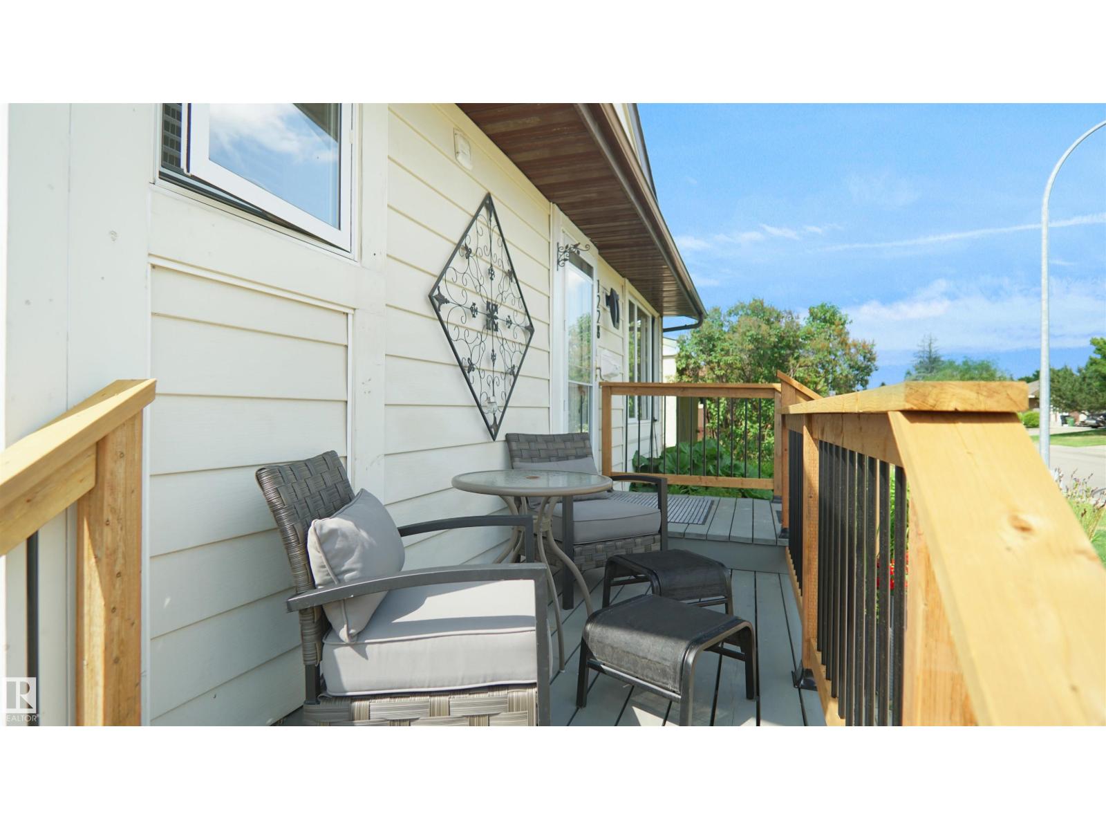 Photo 5 of 1228 65 St Nw, Edmonton AB