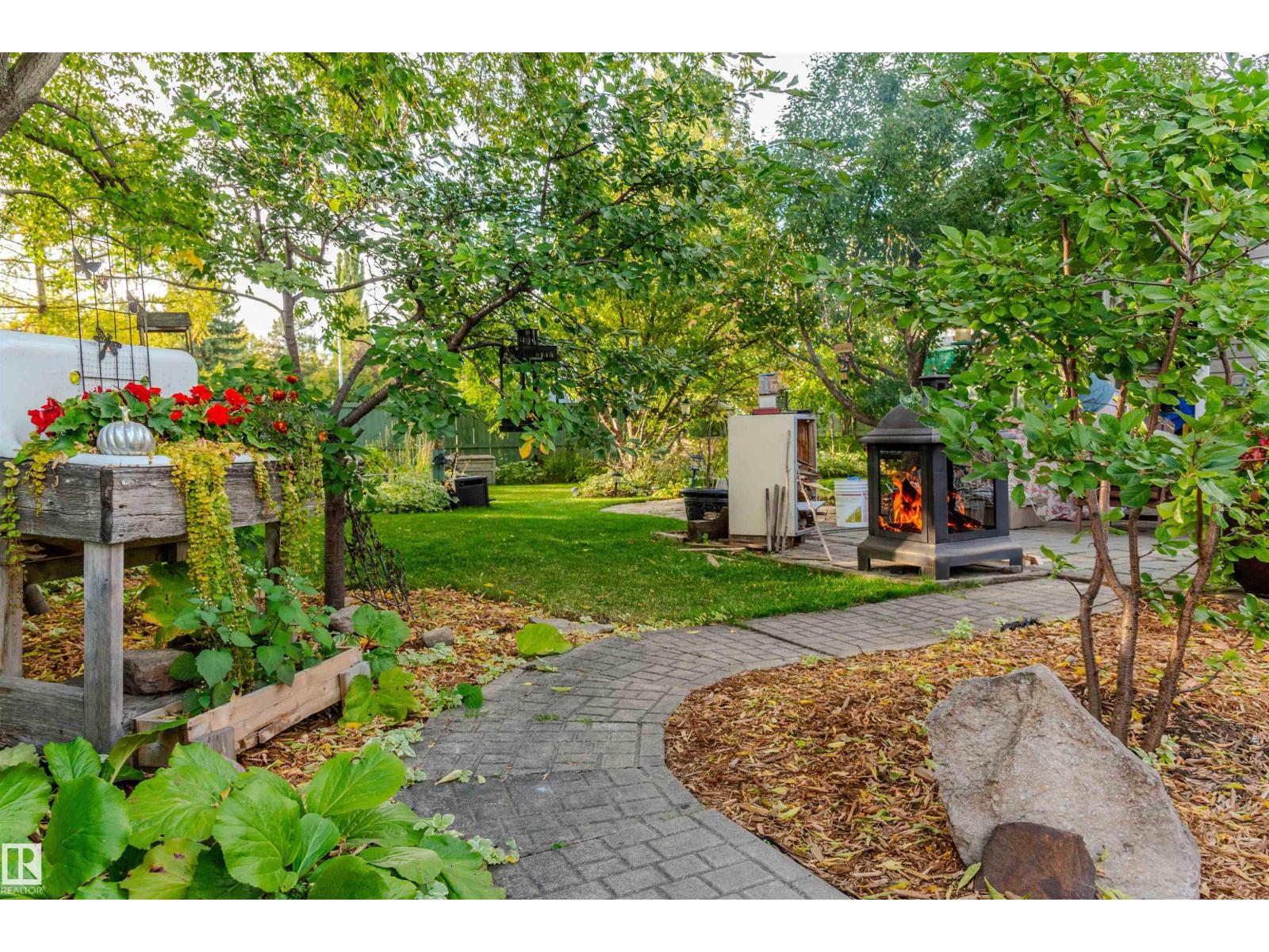 Photo 52 of 1228 65 St Nw, Edmonton AB