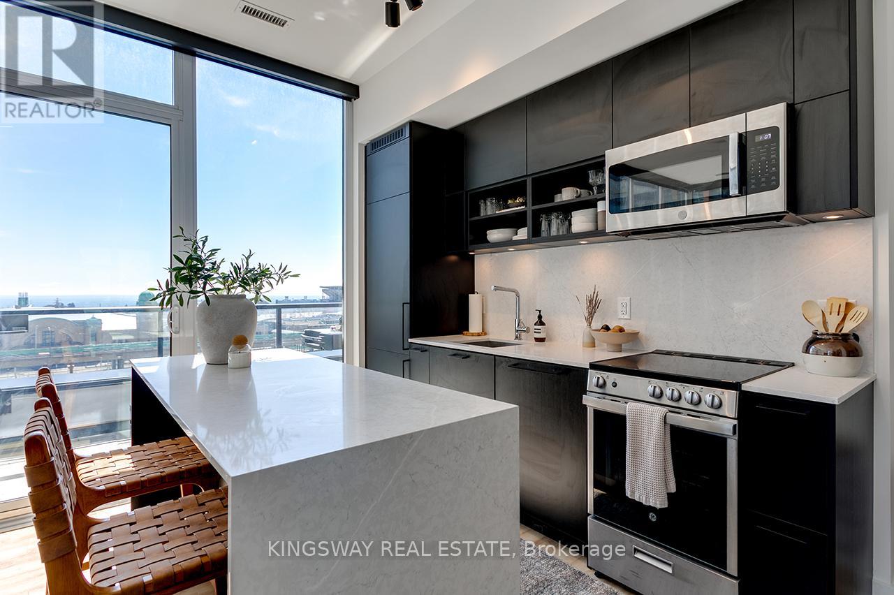 Photo 3 of 715 135 East Liberty Street, Toronto ON