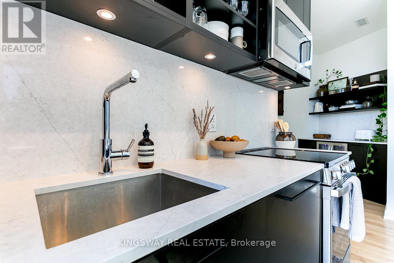 Photo 4 of 715 135 East Liberty Street, Toronto ON
