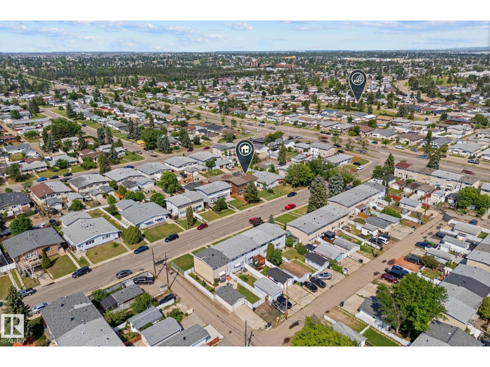 Photo 36 of 8216 133 A Av Nw, Edmonton AB