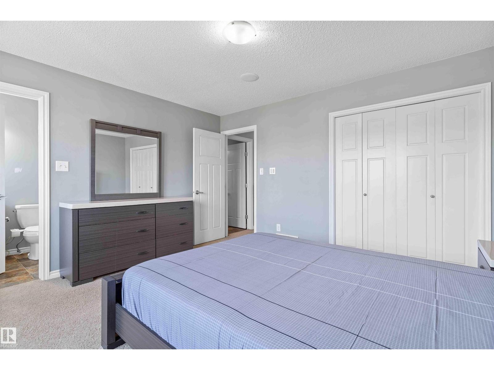Photo 18 of 2921 18 A Av Nw, Edmonton AB