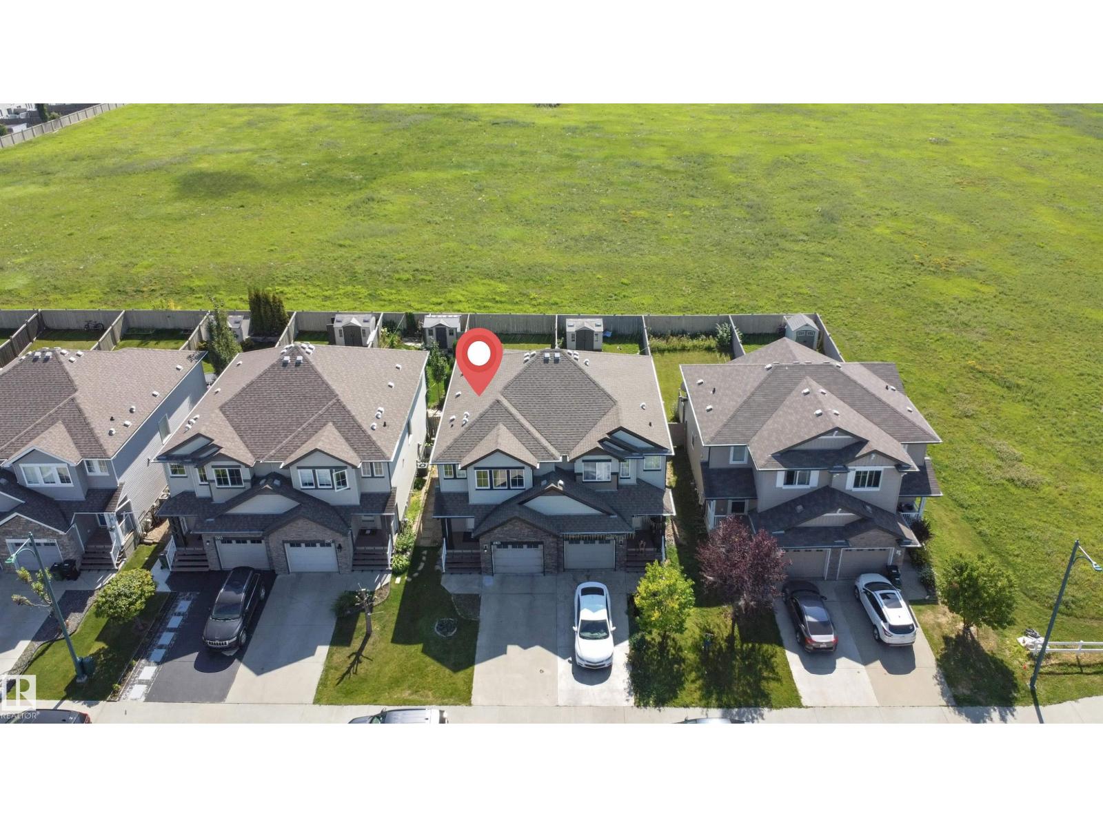 Photo 2 of 2921 18 A Av Nw, Edmonton AB