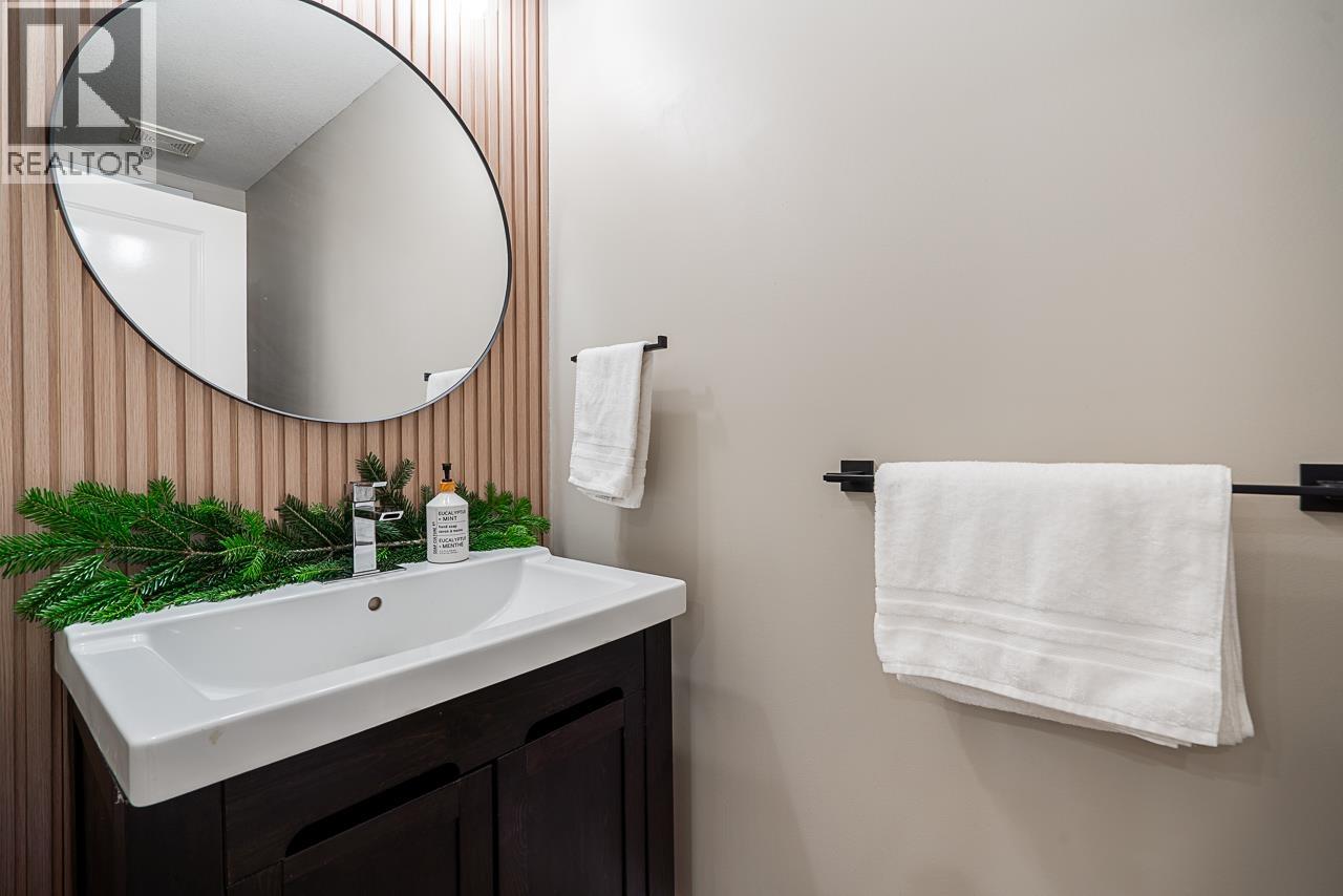 Photo 10 of 89 Fernway Drive, Port Moody BC
