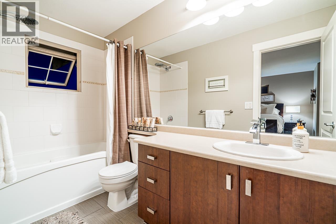 Photo 23 of 89 Fernway Drive, Port Moody BC