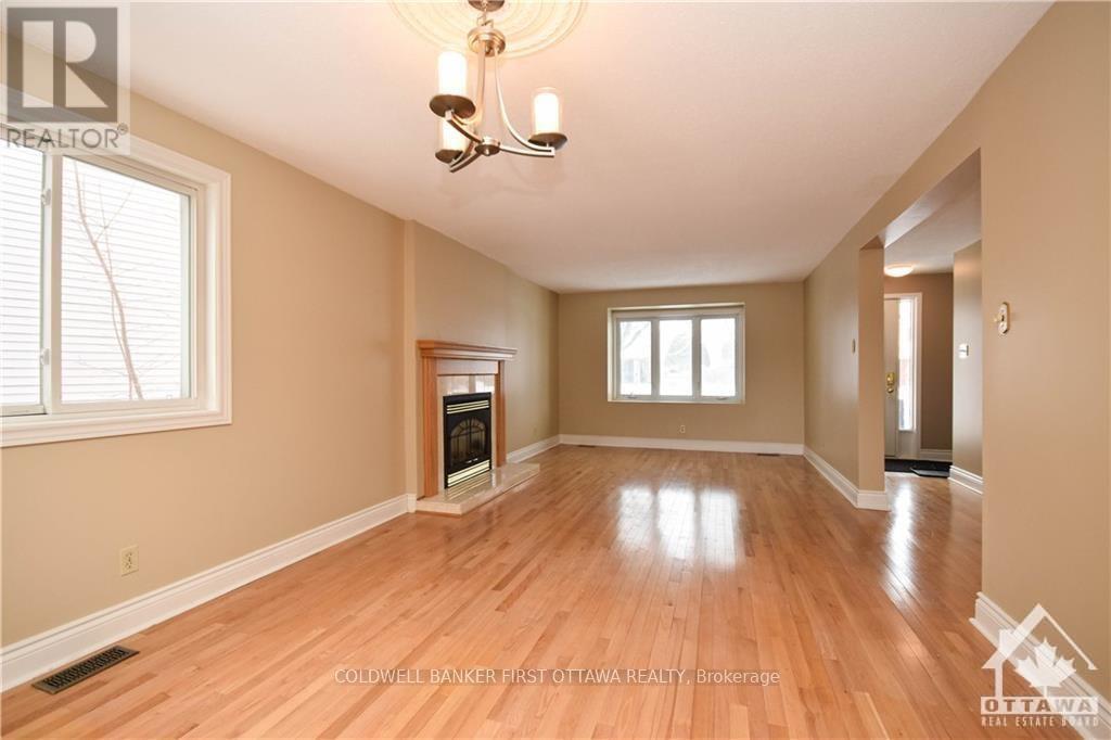 Photo 13 of 1883 Des Prairies Avenue, Ottawa ON