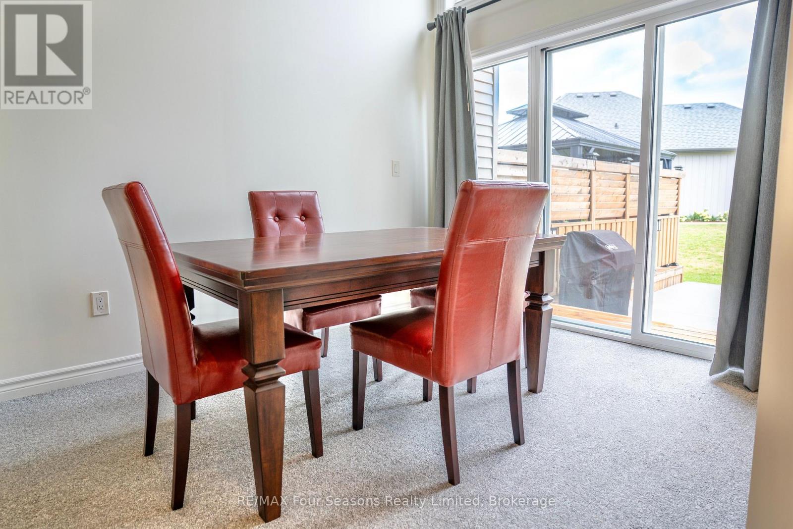 Photo 10 of 42 Lett Avenue, Collingwood ON