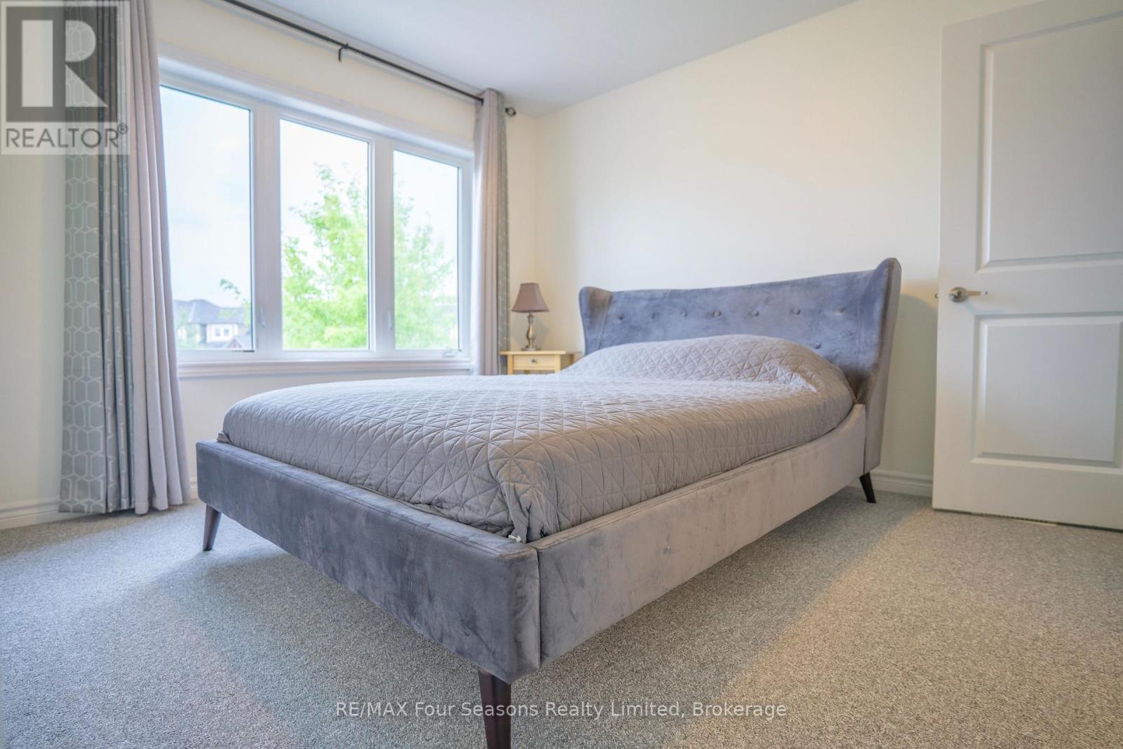 Photo 22 of 42 Lett Avenue, Collingwood ON